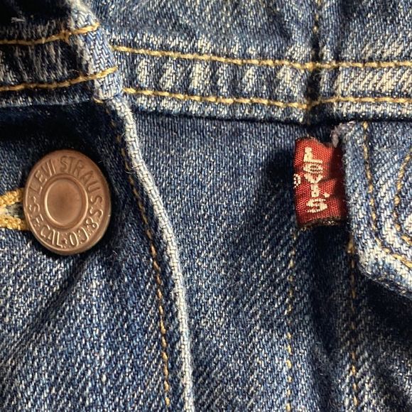 Womens XS Levi’s Stretch Denim Medium Wash Jacket - Picture 4 of 10